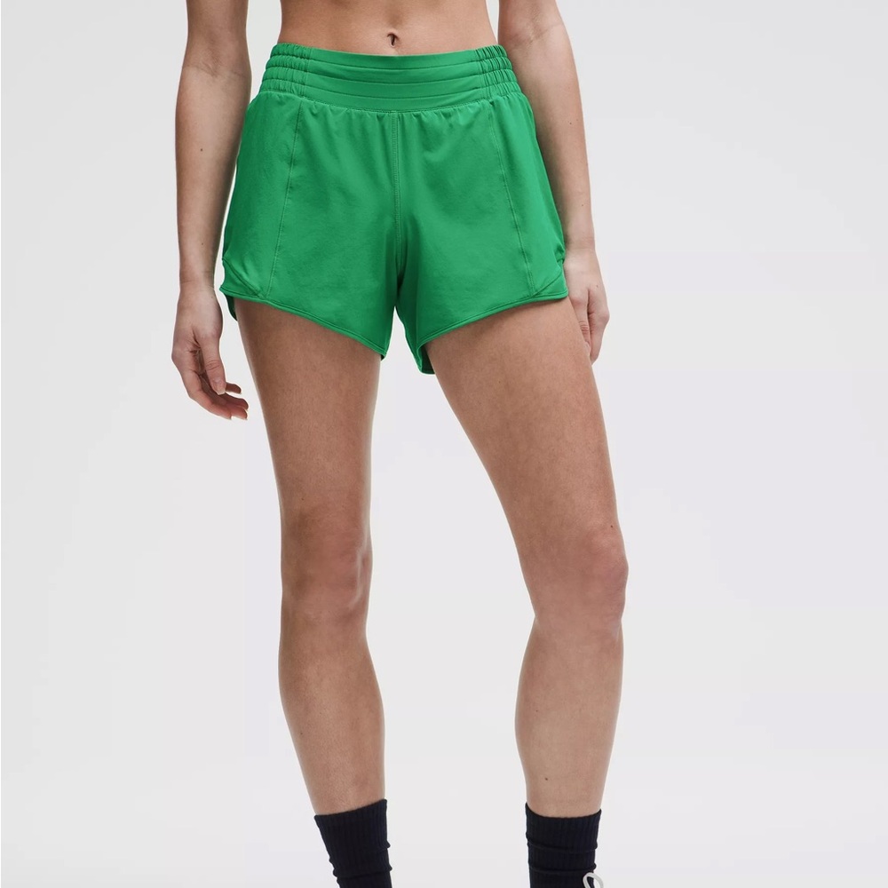 Lululemon Hotty Hot 4” Shorts